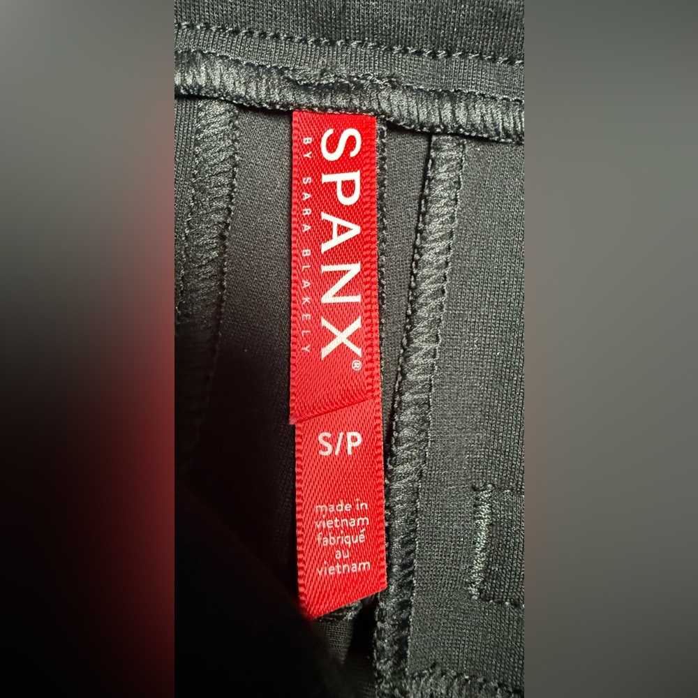 SPANX Women’s Black pull on ponte tux satin side stripe Ankle Pants S - Picture 8 of 15